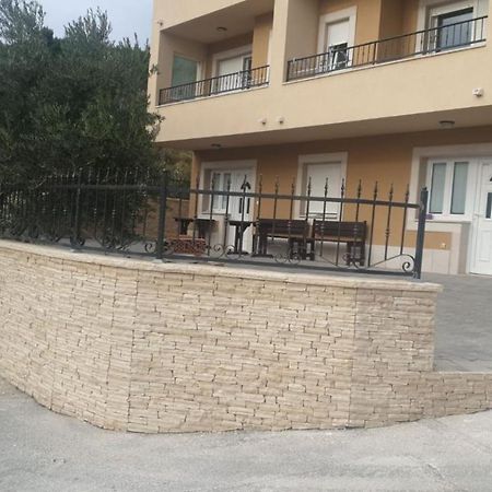 Hotel Ferdo 1 à Makarska Extérieur photo